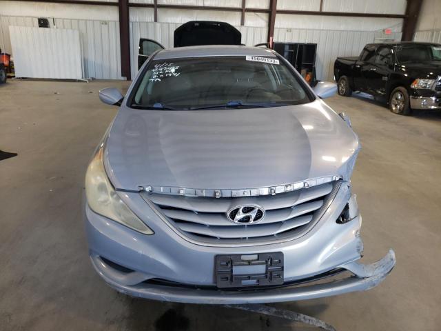 5NPEB4AC1BH111341 - 2011 HYUNDAI SONATA GLS SILVER photo 5