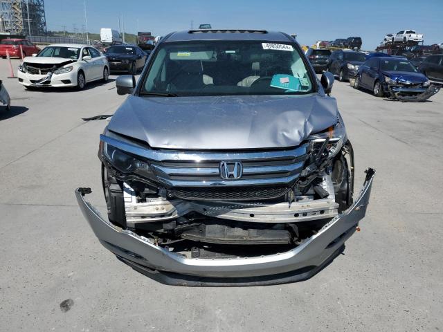 5FNYF5H51JB018752 - 2018 HONDA PILOT EXL SILVER photo 5