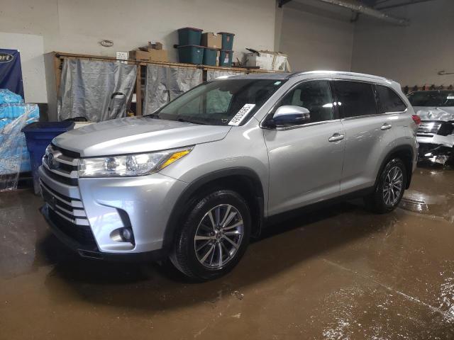 2019 TOYOTA HIGHLANDER SE, null