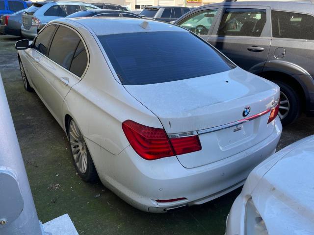 WBAKC8C5XCC434836 - 2012 BMW 750 LXI WHITE photo 3