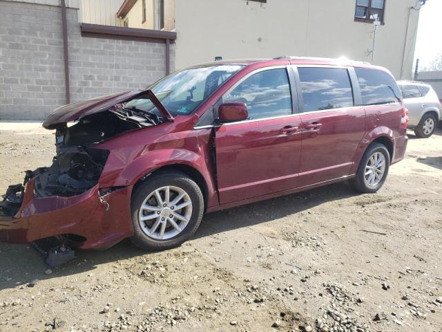 2C4RDGCG1JR327334 - 2018 DODGE GRAND CARA SXT MAROON photo 1