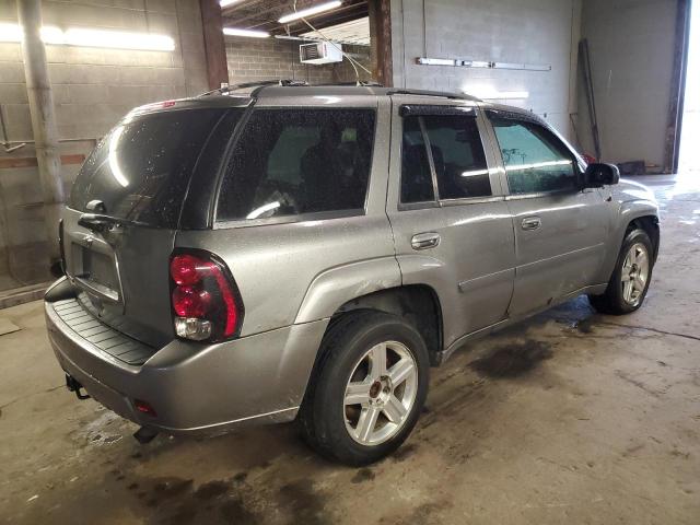 1GNDT13S182171276 - 2008 CHEVROLET TRAILBLAZE LS GRAY photo 3