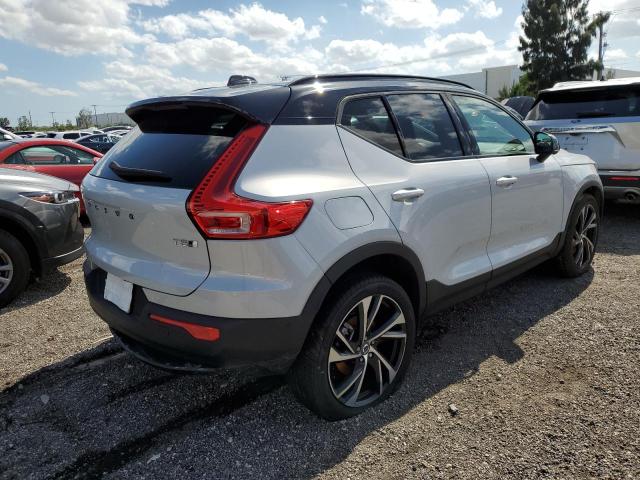 YV4162UM2M2428185 - 2021 VOLVO XC40 T5 R-DESIGN WHITE photo 3