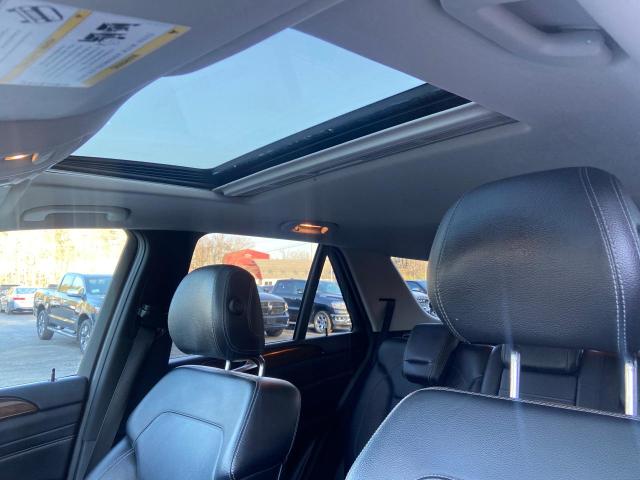 4JGDA5HB8CA030679 - 2012 MERCEDES-BENZ ML 350 4MATIC WHITE photo 8