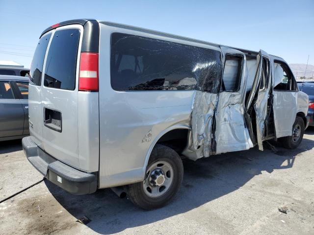 1GAZGZFG8B1157034 - 2011 CHEVROLET EXPRESS G3 LS SILVER photo 3