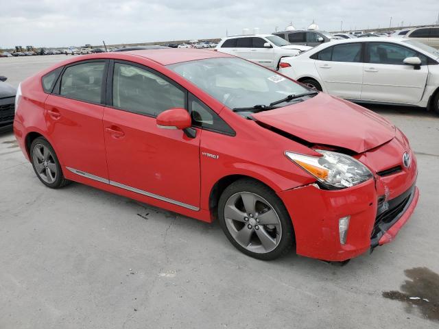 JTDKN3DU7F0421750 - 2015 TOYOTA PRIUS RED photo 4