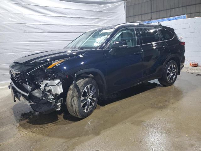 5TDGZRBH6NS236040 - 2022 TOYOTA HIGHLANDER XLE 蓝色 照片 1