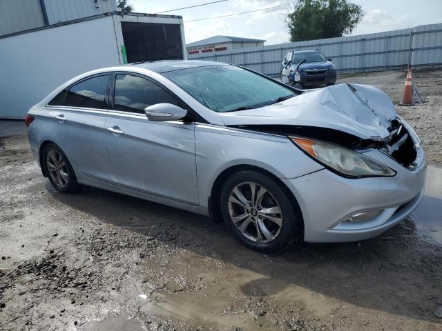 5NPEC4AC5CH339048 - 2012 HYUNDAI SONATA SE SILVER photo 4