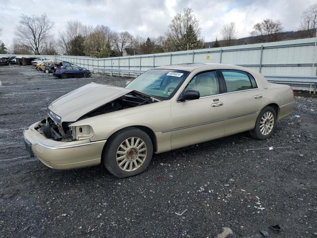 2005 LINCOLN TOWN CAR SIGNATURE LIMITED, 