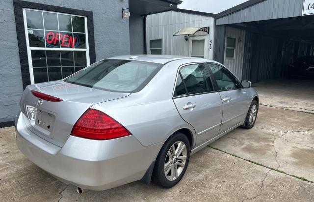 1HGCM56806A082991 - 2006 HONDA ACCORD EX SILVER photo 4