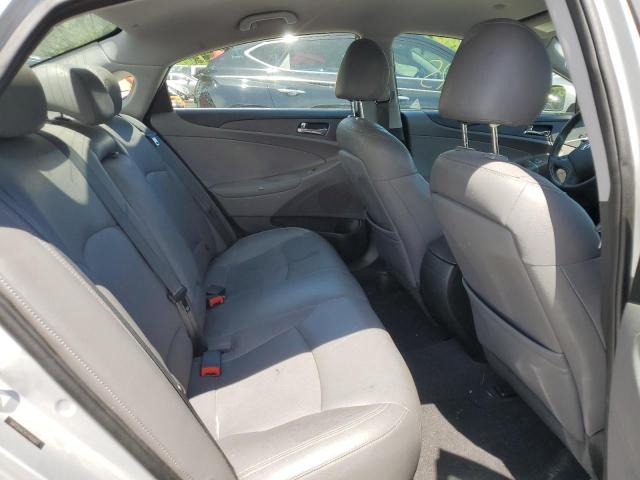 5NPEB4AC8CH466847 - 2012 HYUNDAI SONATA GLS SILVER photo 10