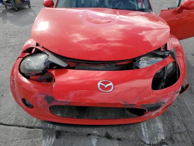 JM1NC26F670129195 - 2007 MAZDA MX-5 MIATA RED photo 11