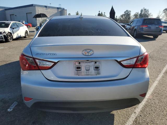 5NPEB4AC7EH867177 - 2014 HYUNDAI SONATA GLS SILVER photo 6