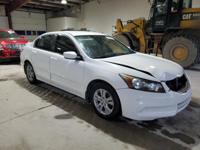 1HGCP2F44BA025514 - 2011 HONDA ACCORD LXP WHITE photo 4