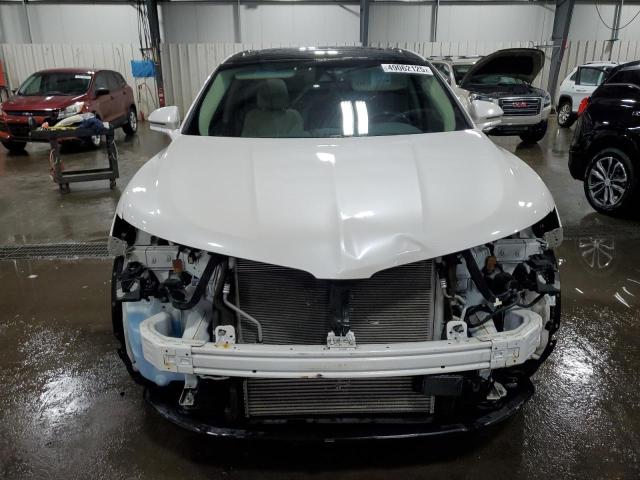 2LMTJ8LPXGBL43716 - 2016 LINCOLN MKX RESERVE WHITE photo 5