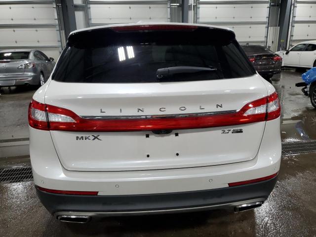2LMTJ8LPXGBL43716 - 2016 LINCOLN MKX RESERVE WHITE photo 6
