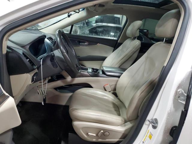 2LMTJ8LPXGBL43716 - 2016 LINCOLN MKX RESERVE WHITE photo 7