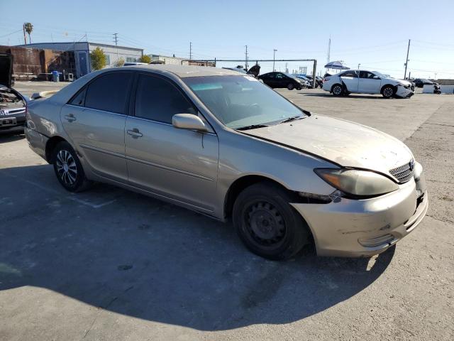 JTDBE32K920105312 - 2002 TOYOTA CAMRY LE GOLD photo 4