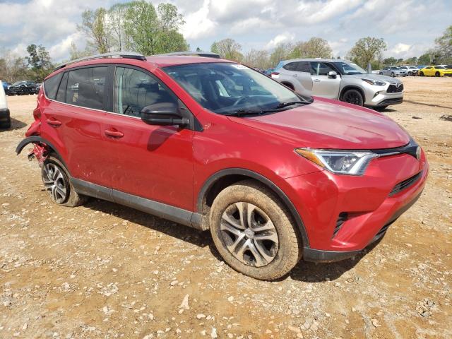 2T3ZFREV7HW380069 - 2017 TOYOTA RAV4 LE RED photo 4