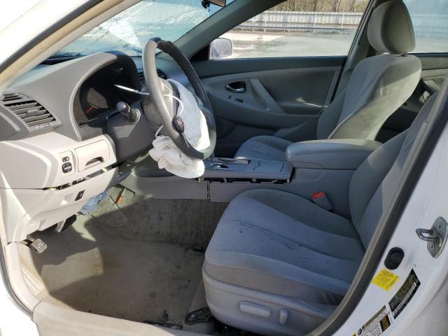 4T1BF3EK8BU760137 - 2011 TOYOTA CAMRY BASE WHITE photo 7