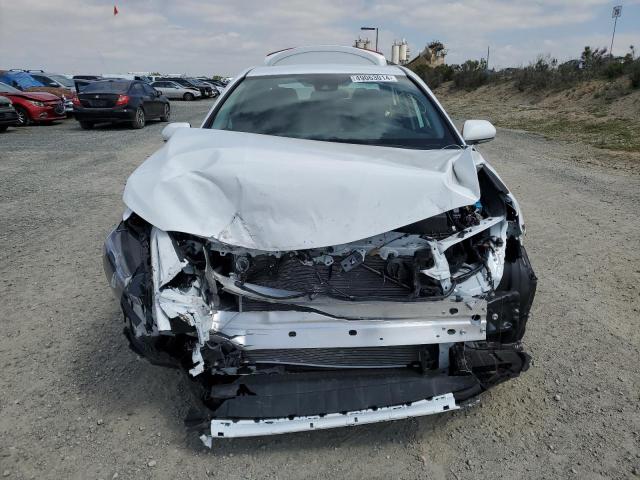 4T1G11AK1RU888230 - 2024 TOYOTA CAMRY SE NIGHT SHADE WHITE photo 5