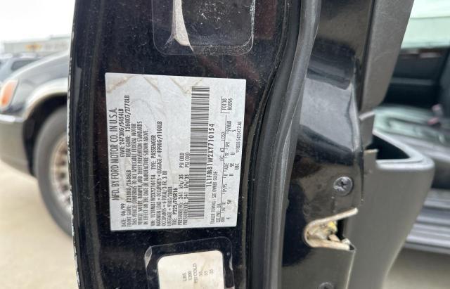 1L1FM81W2XY710154 - 1999 LINCOLN TOWN CAR EXECUTIVE BLACK photo 10