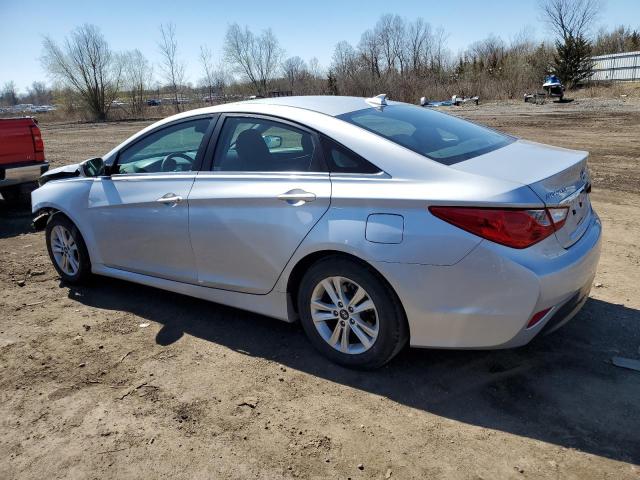 5NPEB4AC3EH930825 - 2014 HYUNDAI SONATA GLS SILVER photo 2