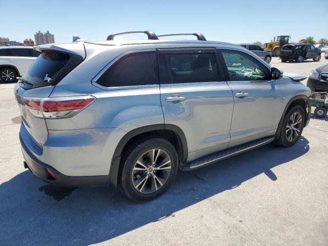 5TDKKRFH9GS122125 - 2016 TOYOTA HIGHLANDER XLE SILVER photo 3