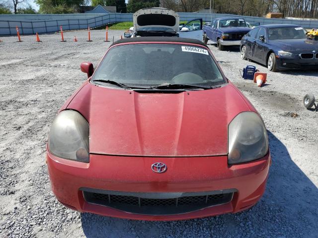 JTDFR320X20047232 - 2002 TOYOTA MR2 SPYDER RED photo 5