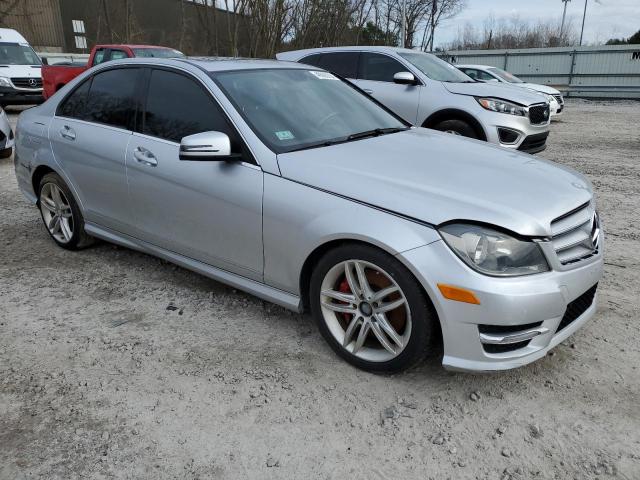 WDDGF8AB4DA789982 - 2013 MERCEDES-BENZ C 300 4MATIC SILVER photo 4