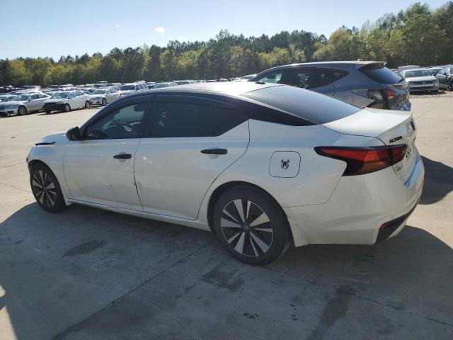 1N4BL4DV2KC116109 - 2019 NISSAN ALTIMA SV WHITE photo 2