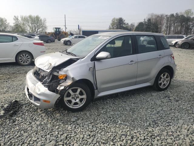 JTKKT624665000396 - 2006 TOYOTA SCION XA SILVER photo 1