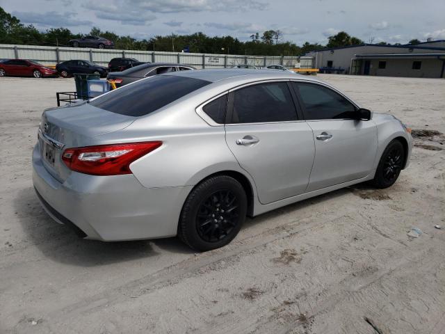 1N4AL3AP0HC114671 - 2017 NISSAN ALTIMA 2.5 SILVER photo 3