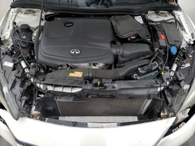 SJKCH5CP2JA047793 - 2018 INFINITI QX30 BASE Weiß Foto 11