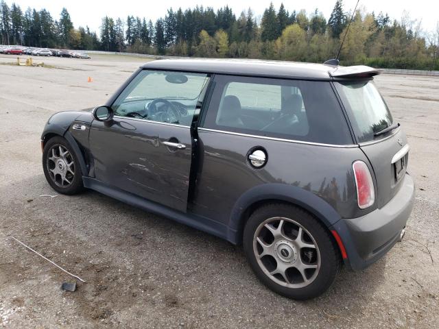 WMWRE33516TN28751 - 2006 MINI COOPER S GRAY photo 2