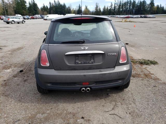 WMWRE33516TN28751 - 2006 MINI COOPER S GRAY photo 6