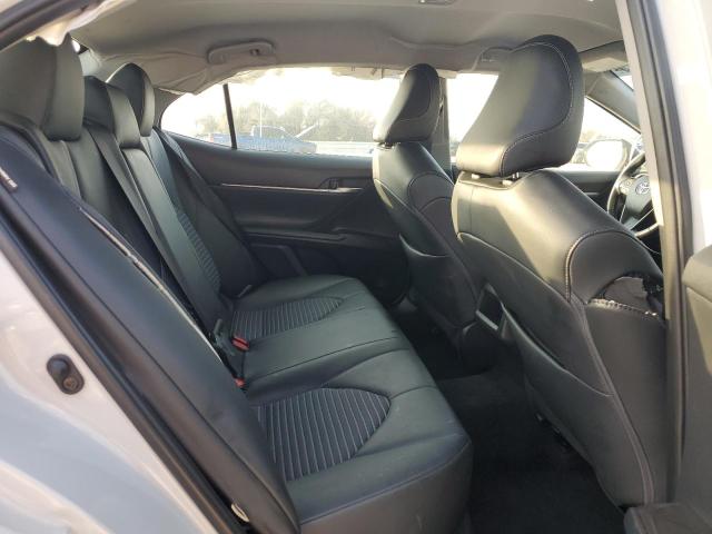 4T1G11AK7PU088545 - 2023 TOYOTA CAMRY SE NIGHT SHADE WHITE photo 10