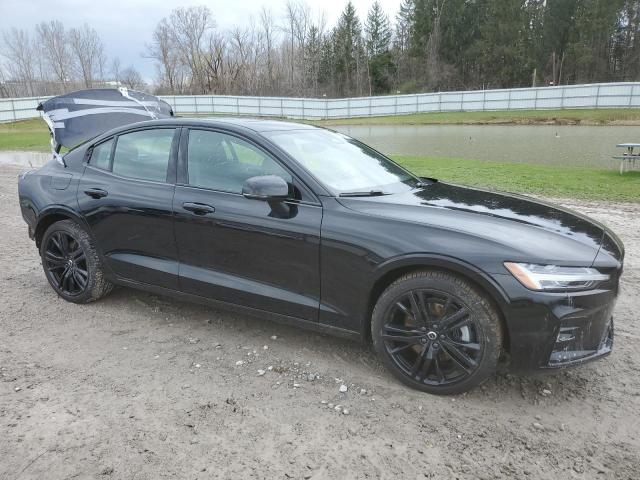 7JRL12TT4PG254910 - 2023 VOLVO S60 PLUS BLACK photo 4