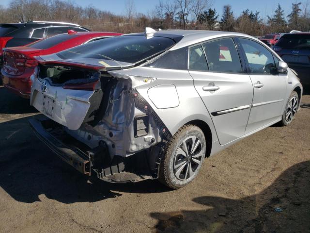 JTDKARFP8H3051951 - 2017 TOYOTA PRIUS PRIM SILVER photo 3