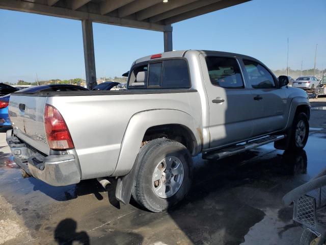 3TMJU62N96M026395 - 2006 TOYOTA TACOMA DOUBLE CAB PRERUNNER SILVER photo 3