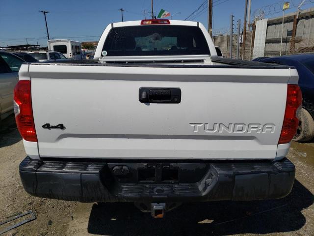 5TFUY5F14LX918577 - 2020 TOYOTA TUNDRA DOUBLE CAB SR/SR5 WHITE photo 6