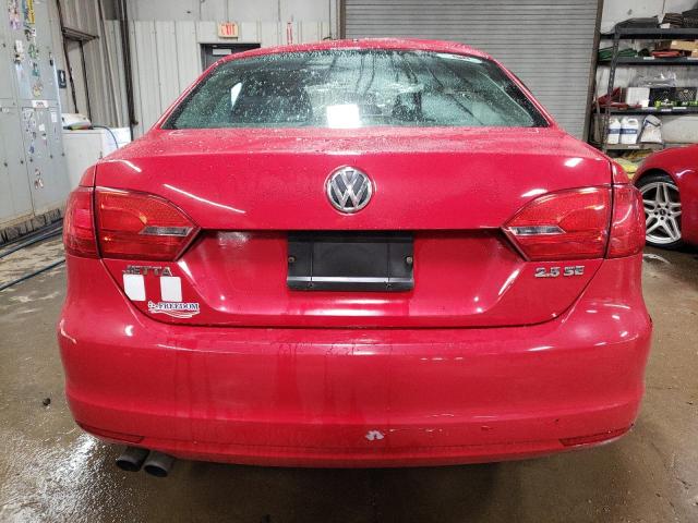 3VWDP7AJXDM421043 - 2013 VOLKSWAGEN JETTA SE RED photo 6