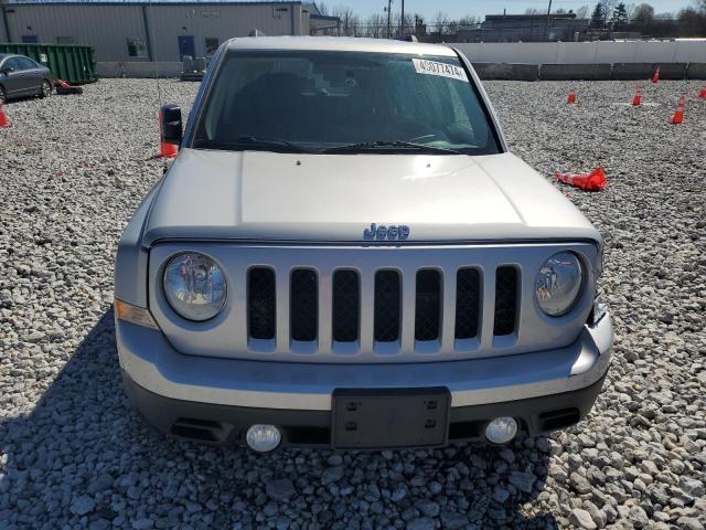 1J4NF1GB4BD251384 - 2011 JEEP PATRIOT SPORT SILVER photo 5