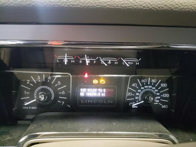 5LMFU28597LJ19032 - 2007 LINCOLN NAVIGATOR შავი ფოტო 9