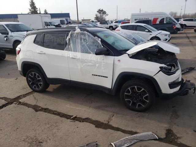 3C4NJDDB6KT759893 - 2019 JEEP COMPASS TRAILHAWK WHITE photo 4