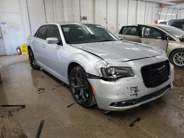 2C3CCABG4PH644471 - 2023 CHRYSLER 300 S SILVER photo 4