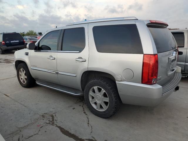 1GYUKAEF7AR123736 - 2010 CADILLAC ESCALADE SILVER photo 2