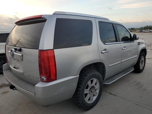 1GYUKAEF7AR123736 - 2010 CADILLAC ESCALADE SILVER photo 3