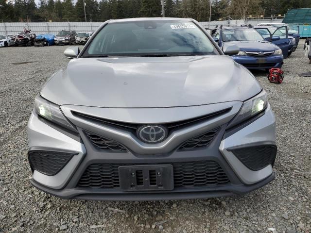 4T1G11AK2PU146996 - 2023 TOYOTA CAMRY SE NIGHT SHADE SILVER photo 5