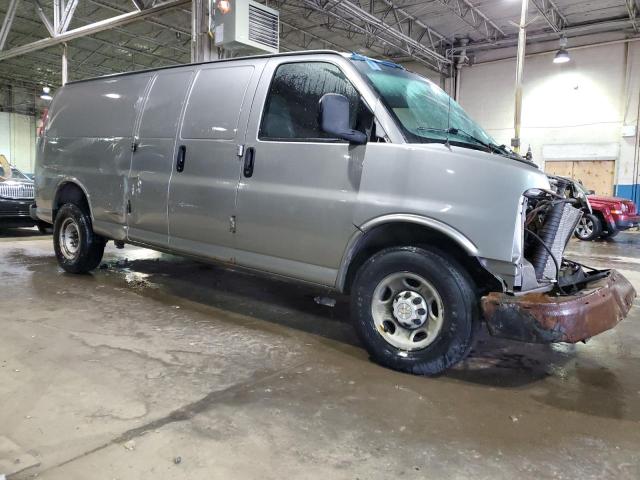 1GCGG29CX91149977 - 2009 CHEVROLET EXPRESS G2 GRAY photo 4